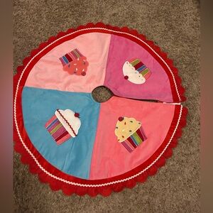 Small Cupcake table top Tree Skirt 24” for Small table top Christmas tree